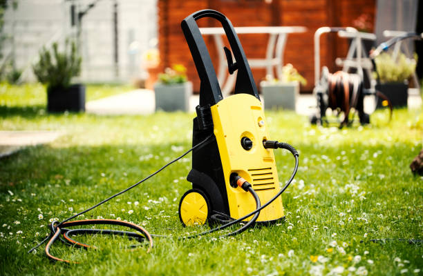 Best Animal Enclosure Cleaning  in Crestview Hills, KY